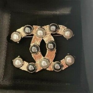 RARE Authentic Chanel White and Grey Pearl Brooch. NEW IN BOX